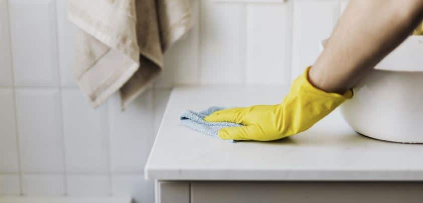 bathroom sink cleaning