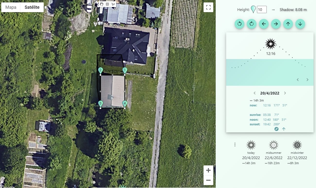 shades on pergolas in a garden